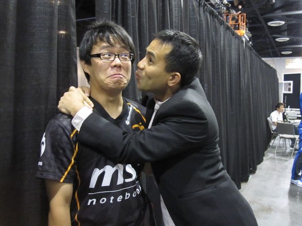 SEn is kissed